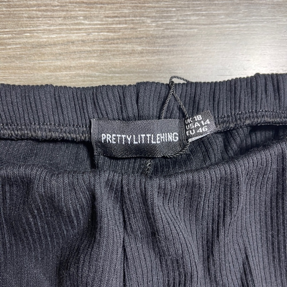 Plus Black Ribbed Cycling short - Picture 3 of 6